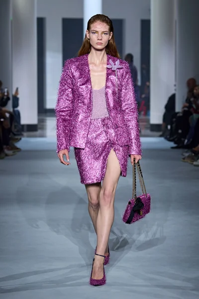Look 21